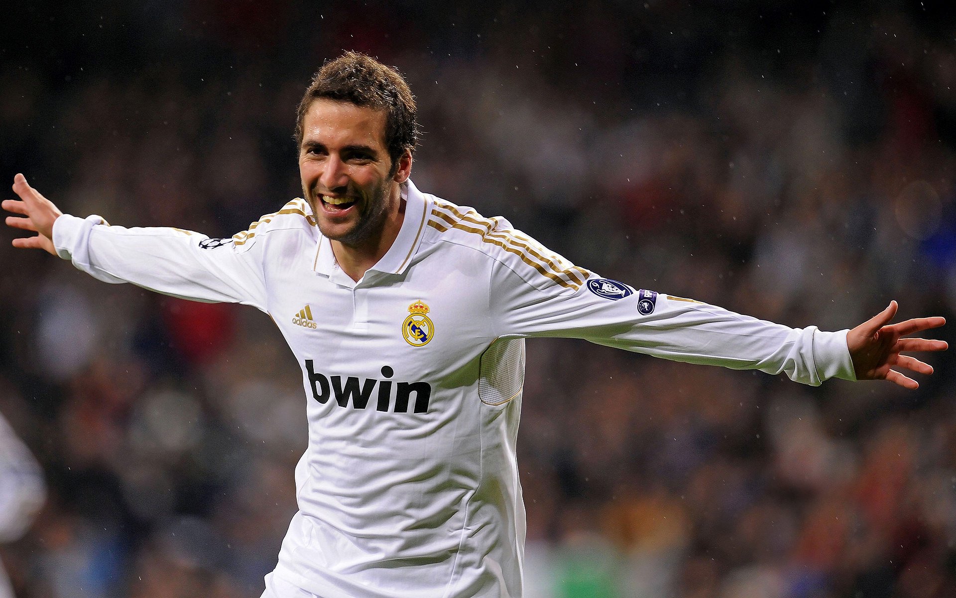 日本足球队备战充分，状态良好，日本足球队首发11人