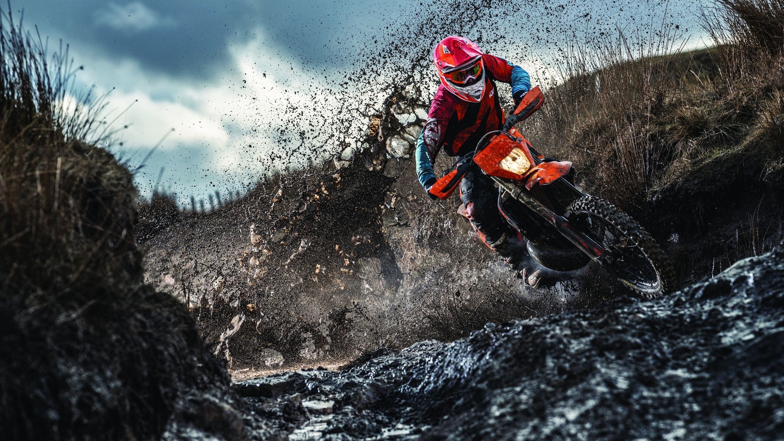 智能化足球监控系统在赛场全面覆盖，提升安全保障能力，智能足球场解决方案